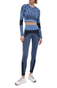 Женский топ ADIDAS BY STELLA MCCARTNEY голубого цвета, арт. GL7582 | Фото 2 (Женское Кросс-КТ: Топ-спорт; Рукава: Длинные; Материал внешний: Синтетический материал; Региональные ограничения белый список (Axapta Mercury): RU; Материал сплава: Проставлено; Стили: Спорт-шик; Драгоценные камни: Проставлено; Длина (для топов): Укороченные; Кросс-КТ: с рукавом)