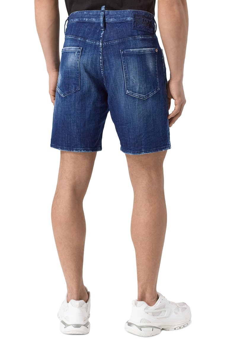 Мужские джинсовые шорты DSQUARED2 темно-синего цвета, арт. S71MU0856/S30342 | Фото 4 (Длина Шорты М: До колена; Материал внешний: Хлопок, Деним; Принт: Без принта; Стили: Кэжуэл; Случай: Повседневный; Автоматизация состава: Проставлено; Автоматизация ТО: Проставлено; Детали: Без декора)