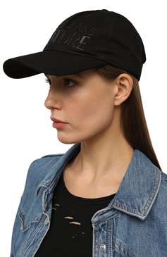 Женская хлопковая бейсболка VERSACE JEANS COUTURE черного цвета, арт. 76HAZK32/ZG207 | Фото 2 (Нос: Не проставлено; Материал: Текстиль, Хлопок)