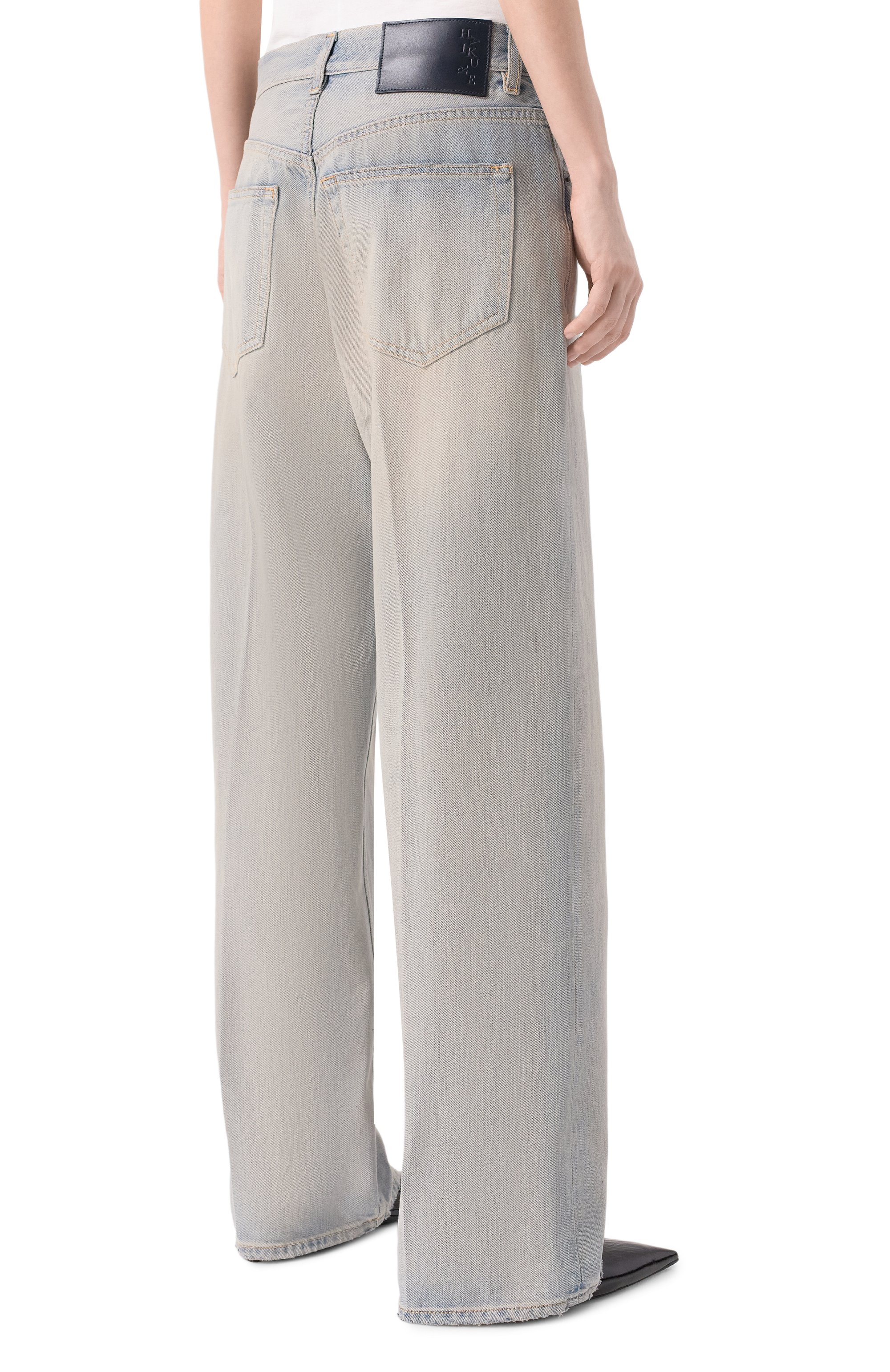 Джинсы bonnie HAIKURE голубого цвета по цене 48250 руб., арт. HEW03330DF203L0932/B0NNIE LIGHT SPACE, фото 4 Джинсы bonnie HAIKURE, арт. HEW03330DF203L0932/B0NNIE LIGHT SPACE, фото 4