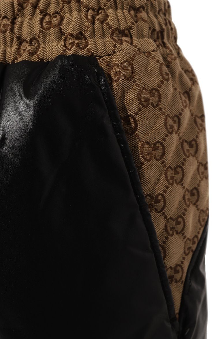 Женские хлопковые шорты GUCCI черного цв�ета, арт. 717044/XJEU5 | Фото 5 (Длина Ж (юбки, платья, шорты): Мини; Драгоценные камни: Проставлено; Материал внешний: Хлопок, Синтетический материал; Материал сплава: Проставлено; Стили: Спорт-шик)