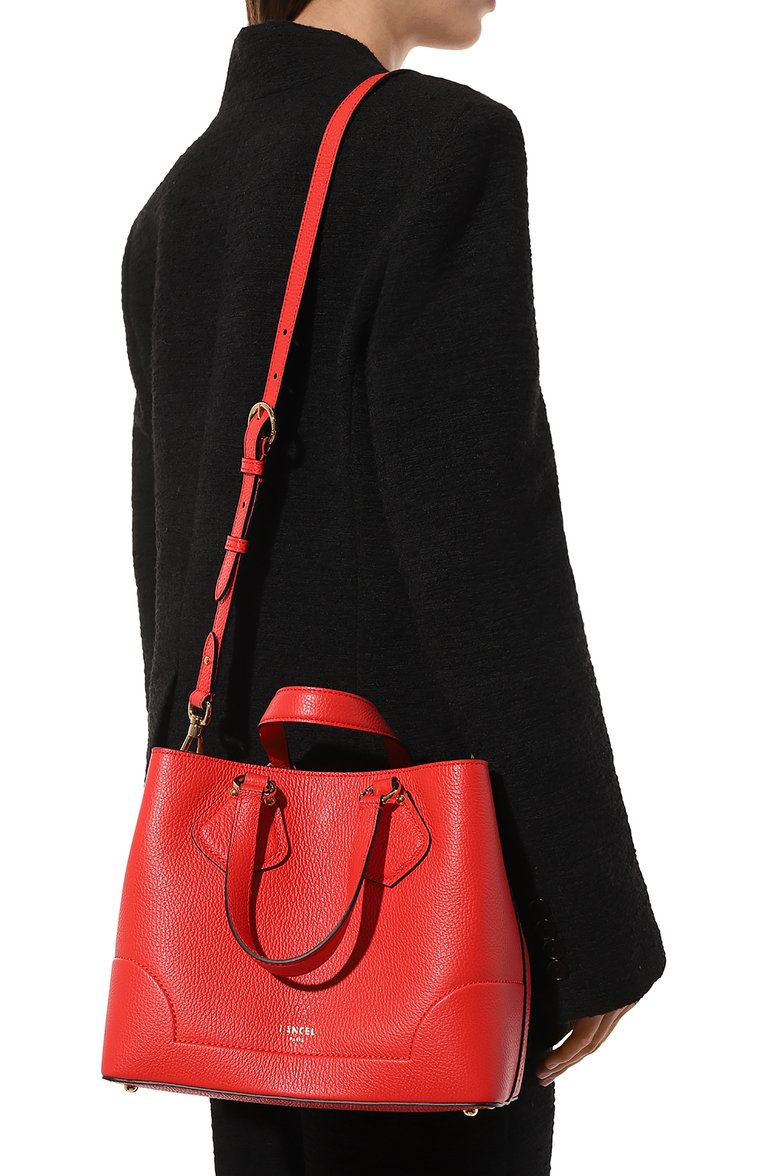Женская сумка neo izy small LANCEL красного цвета, арт. A12133 | Фото 2 (Размер: small; Материал: Натуральная кожа; Ремень/цепочка: На ремешке; Материал сплава: Проставлено; Драгоценные камни: Проставлено)