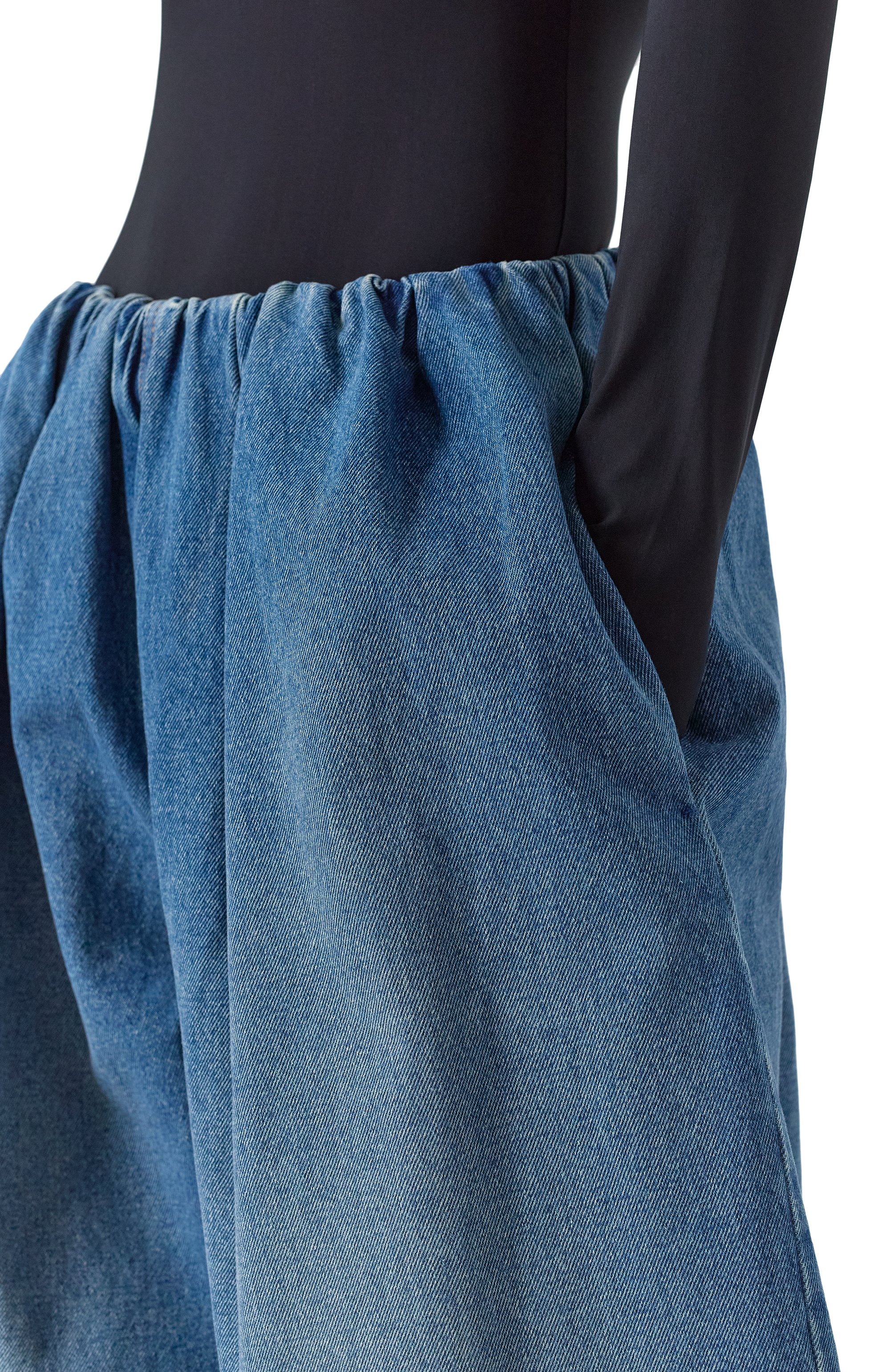 Джинсы MM6 синего цвета по цене 63750 руб., арт. S52KA0514/S30589, фото 5 Джинсы MM6, арт. S52KA0514/S30589, фото 5