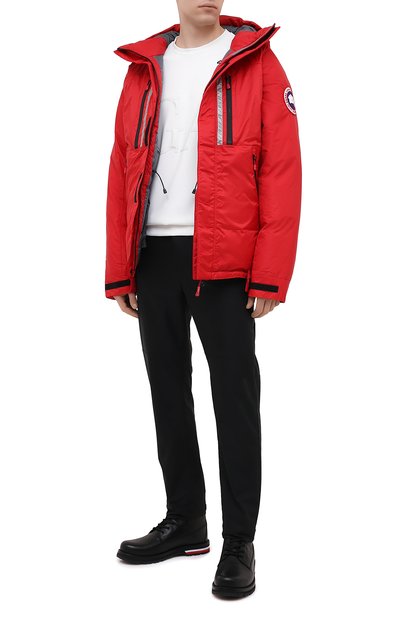 Пуховик skreslet CANADA GOOSE красного цвета по цене 134500 руб., арт. 2067M, фото 2 Пуховик skreslet CANADA GOOSE, арт. 2067M, фото 2