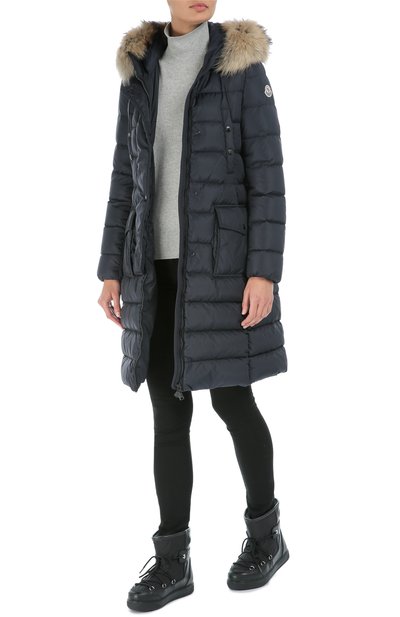 Удлиненный пуховик с меховой отделкой капюшона и поясом MONCLER, арт. B2-093-49884-25-68065, фото 2