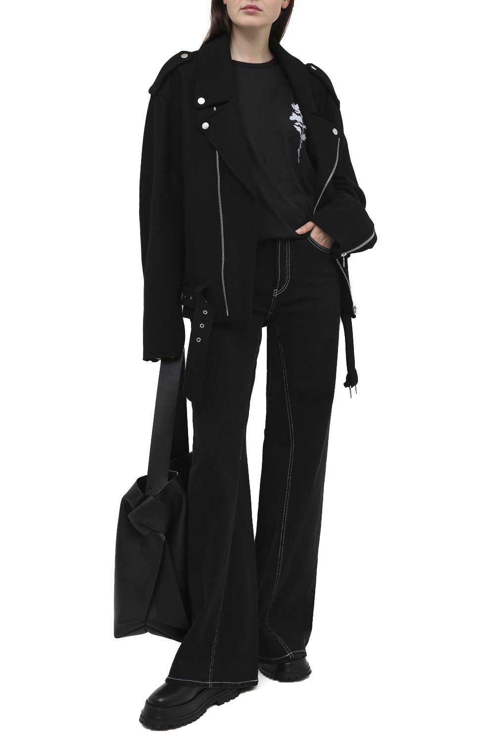 Хлопковая футболка ANN DEMEULEMEESTER черного цвета по цене 29900 руб., арт. 2002-3979-232-099, фото 2 Хлопковая футболка ANN DEMEULEMEESTER, арт. 2002-3979-232-099, фото 2
