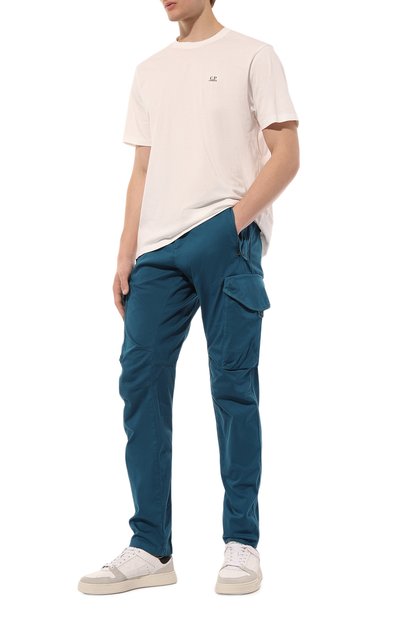 Хлопковые брюки-карго C.P. COMPANY синего цвета по цене 29350 руб., арт. 16CMPA058A005694G, фото 2 Хлопковые брюки-карго C.P. COMPANY, арт. 16CMPA058A005694G, фото 2