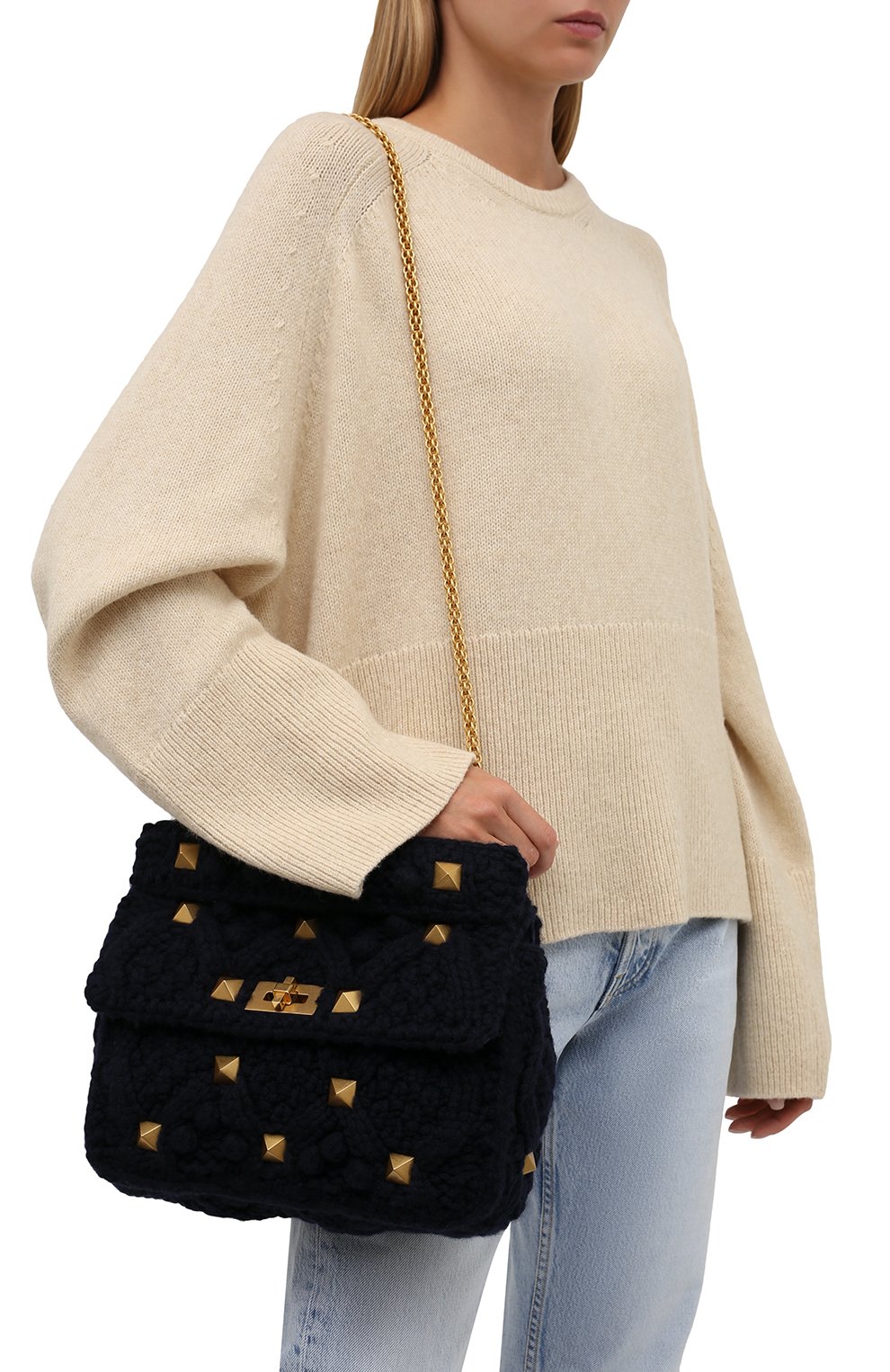 Сумка roman stud large VALENTINO темно-синего цвета по цене 363000 руб., арт. WW2B0I60/YSK, фото 5 Сумка roman stud large VALENTINO, арт. WW2B0I60/YSK, фото 5