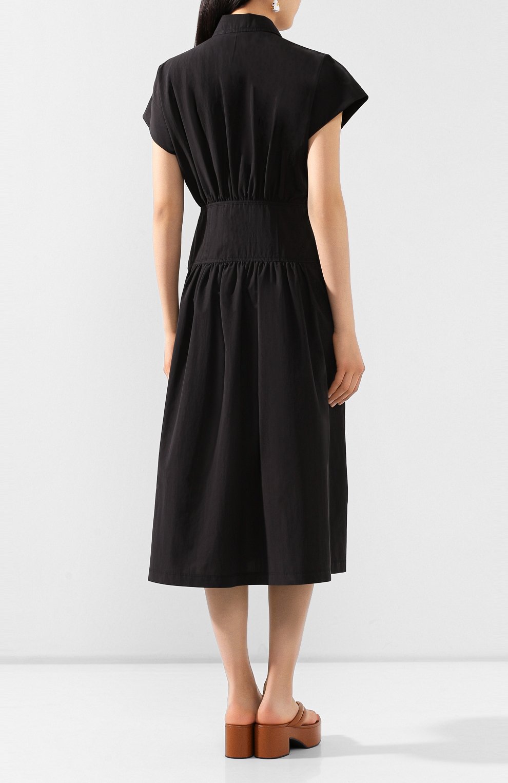 Хлопковое платье LOW CLASSIC черного цвета по цене 33400 руб., арт. L0W20SS_DR05BK, фото 4 Хлопковое платье LOW CLASSIC, арт. L0W20SS_DR05BK, фото 4