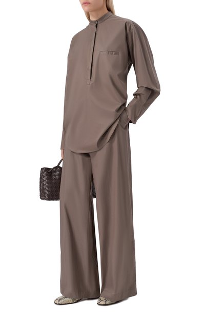 Кожаные сабо hug FERRAGAMO бежевого цвета по цене 105500 руб., арт. 01K524/784, фото 3 Кожаные сабо hug FERRAGAMO, арт. 01K524/784, фото 3