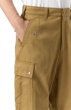 Мужские хлопковые брюки-карго RHUDE бежевого цвета, арт. RHFW24PA08012 | Фото 5 (Длина (брюки, джинсы): Стандартные; Драгоценные камни: Проставлено; Материал сплава: Проставлено; Стили: Гранж; Случай: Повседневный; Силуэт М (брюки): Карго; Материал внешний: Хлопок)