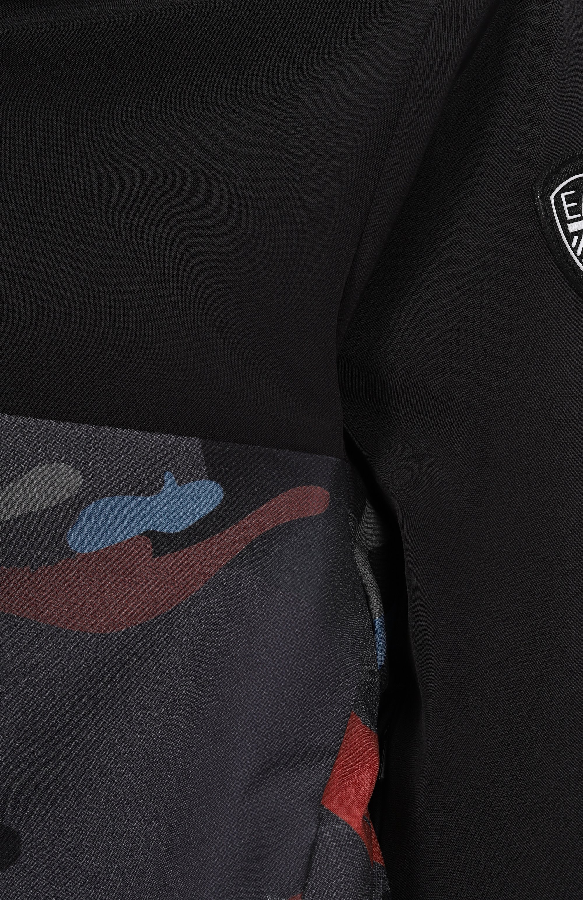 Утепленная куртка EA7 черного цвета по цене 38700 руб., арт. 7B000113/AF14794, фото 3 Утепленная куртка EA7, арт. 7B000113/AF14794, фото 3