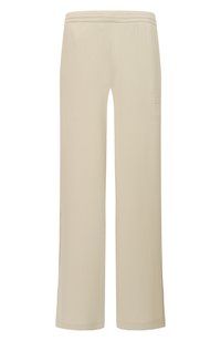 Светло-бежевый