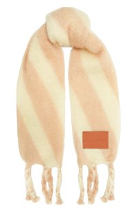 Светло-розовый