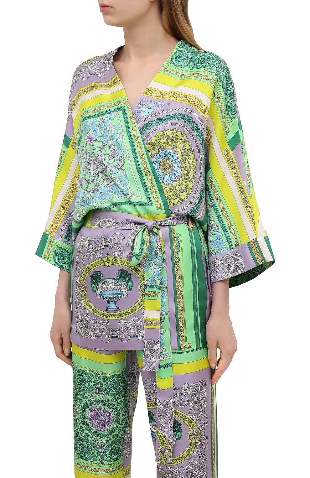 Шелковый халат VERSACE сиреневого цвета по цене 151000 руб., арт. AUD05058/1F00508, фото 3 Шелковый халат VERSACE, арт. AUD05058/1F00508, фото 3