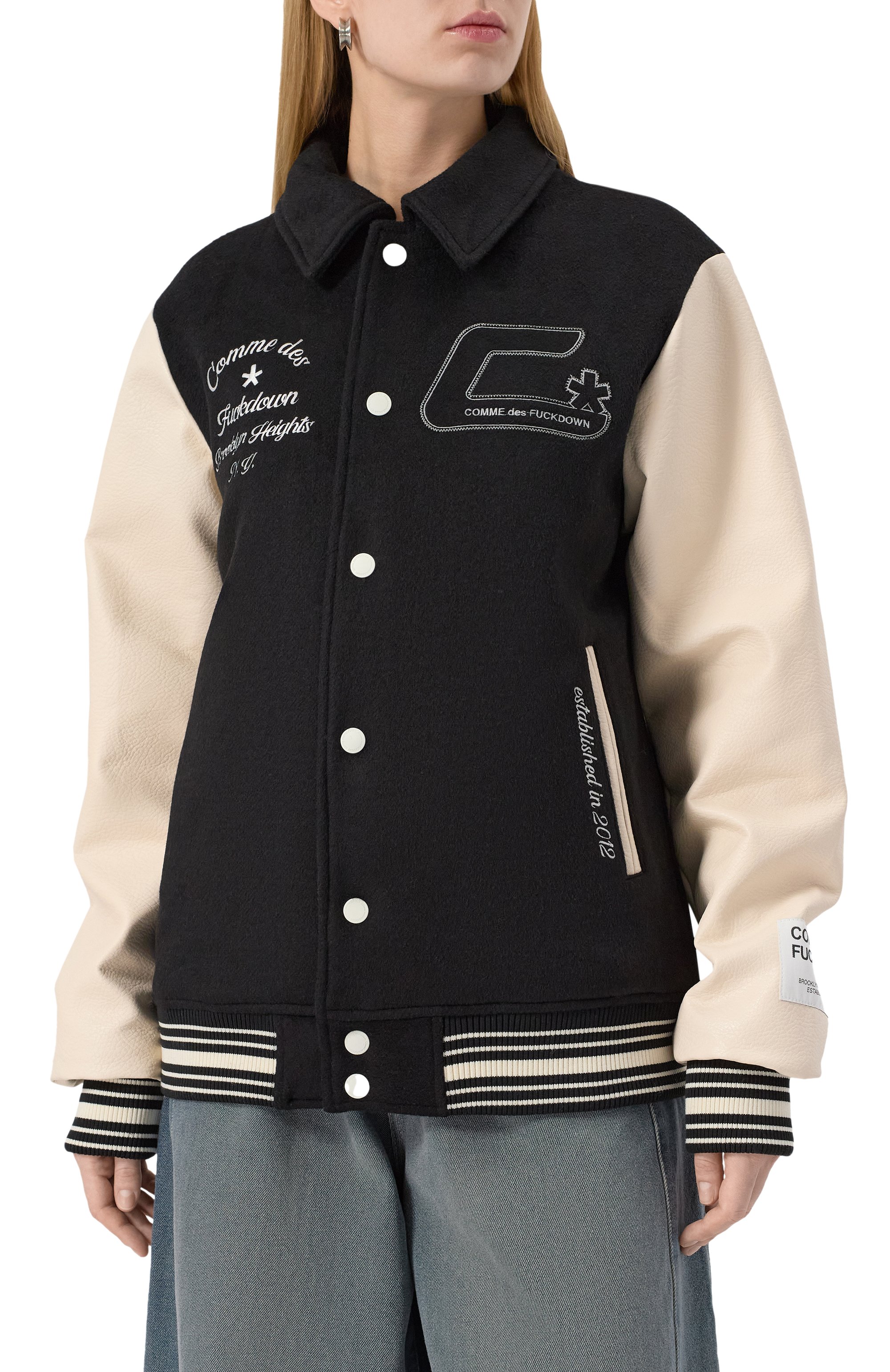 Бомбер COMME DES FUCKDOWN черного цвета по цене 39950 руб., арт. CFABM01304, фото 3 Бомбер COMME DES FUCKDOWN, арт. CFABM01304, фото 3