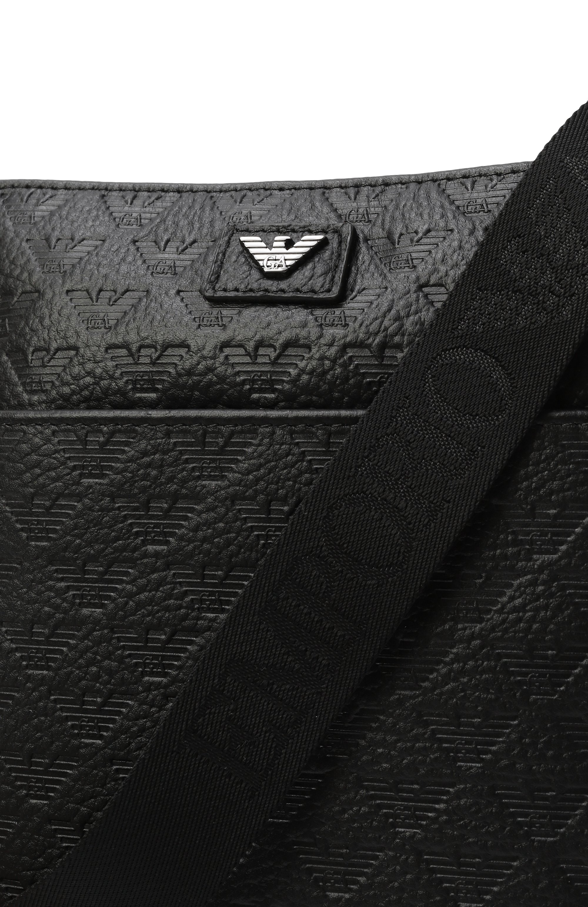 Сумка EMPORIO ARMANI черного цвета по цене 36200 руб., арт. EM001688/AF14774, фото 3 Сумка EMPORIO ARMANI, арт. EM001688/AF14774, фото 3