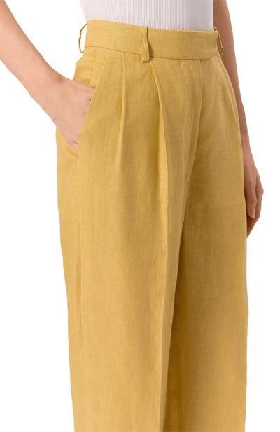 Льняные брюки SASHAVERSE желтого цвета по цене 59400 руб., арт. P016/TR/9108.803/SS25, фото 5 Льняные брюки SASHAVERSE, арт. P016/TR/9108.803/SS25, фото 5