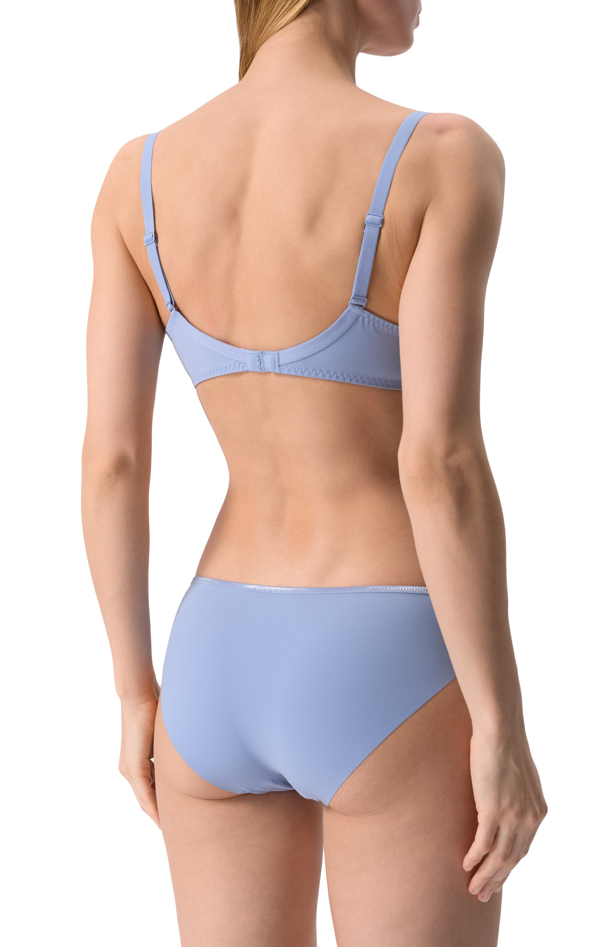 Трусы-слипы SIMONE PERELE голубого цвета по цене 6480 руб., арт. 131727, фото 3 Трусы-слипы SIMONE PERELE, арт. 131727, фото 3