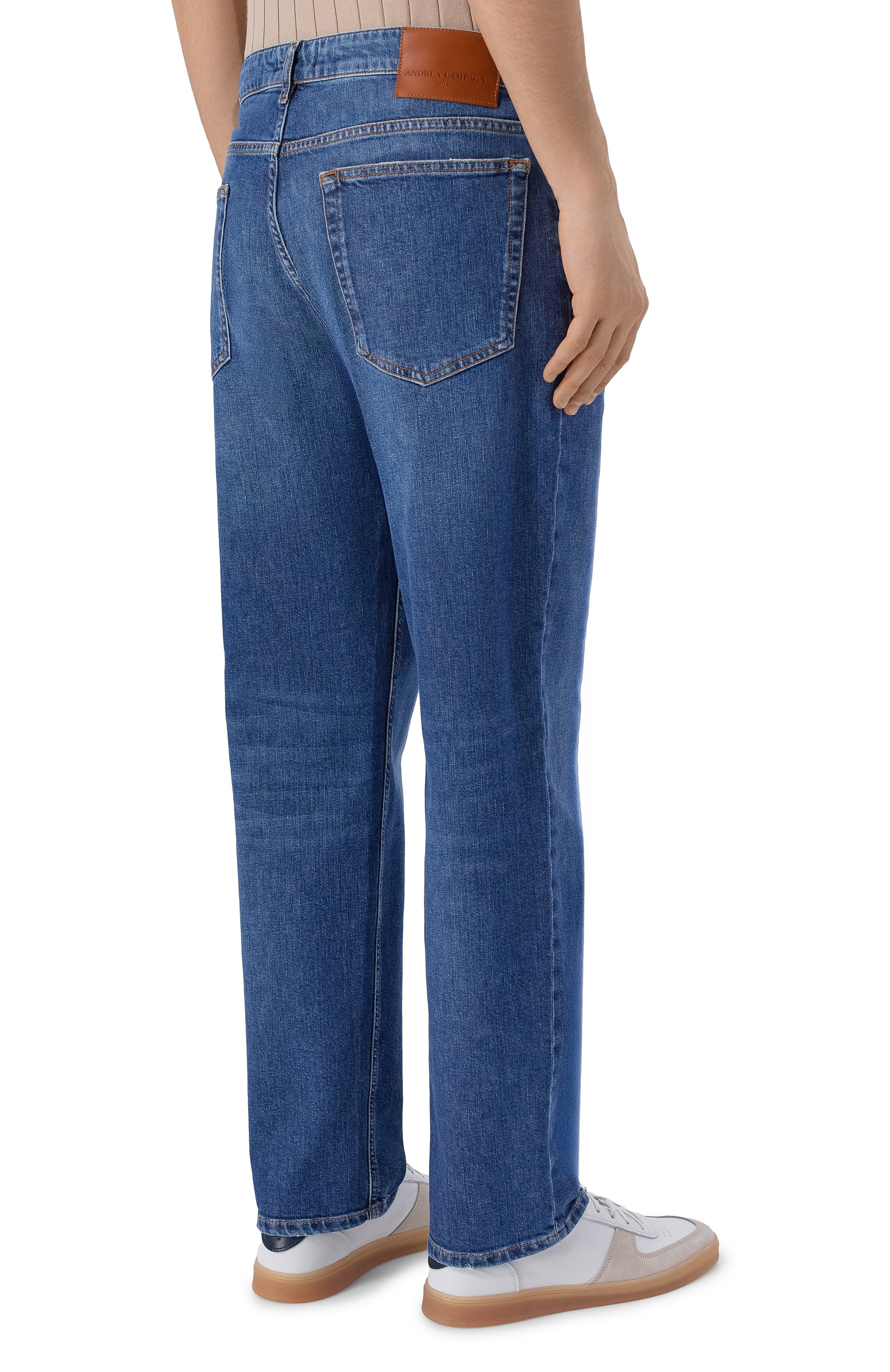 Джинсы ANDREA CAMPAGNA синего цвета по цене 39950 руб., арт. P-380 BLUE USED/CABRENT0 IRIS BLUE, фото 4 Джинсы ANDREA CAMPAGNA, арт. P-380 BLUE USED/CABRENT0 IRIS BLUE, фото 4