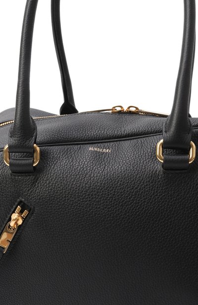Сумка shield twin bowling large BURBERRY черного цвета по цене 299500 руб., арт. 8103211, фото 3 Сумка shield twin bowling large BURBERRY, арт. 8103211, фото 3
