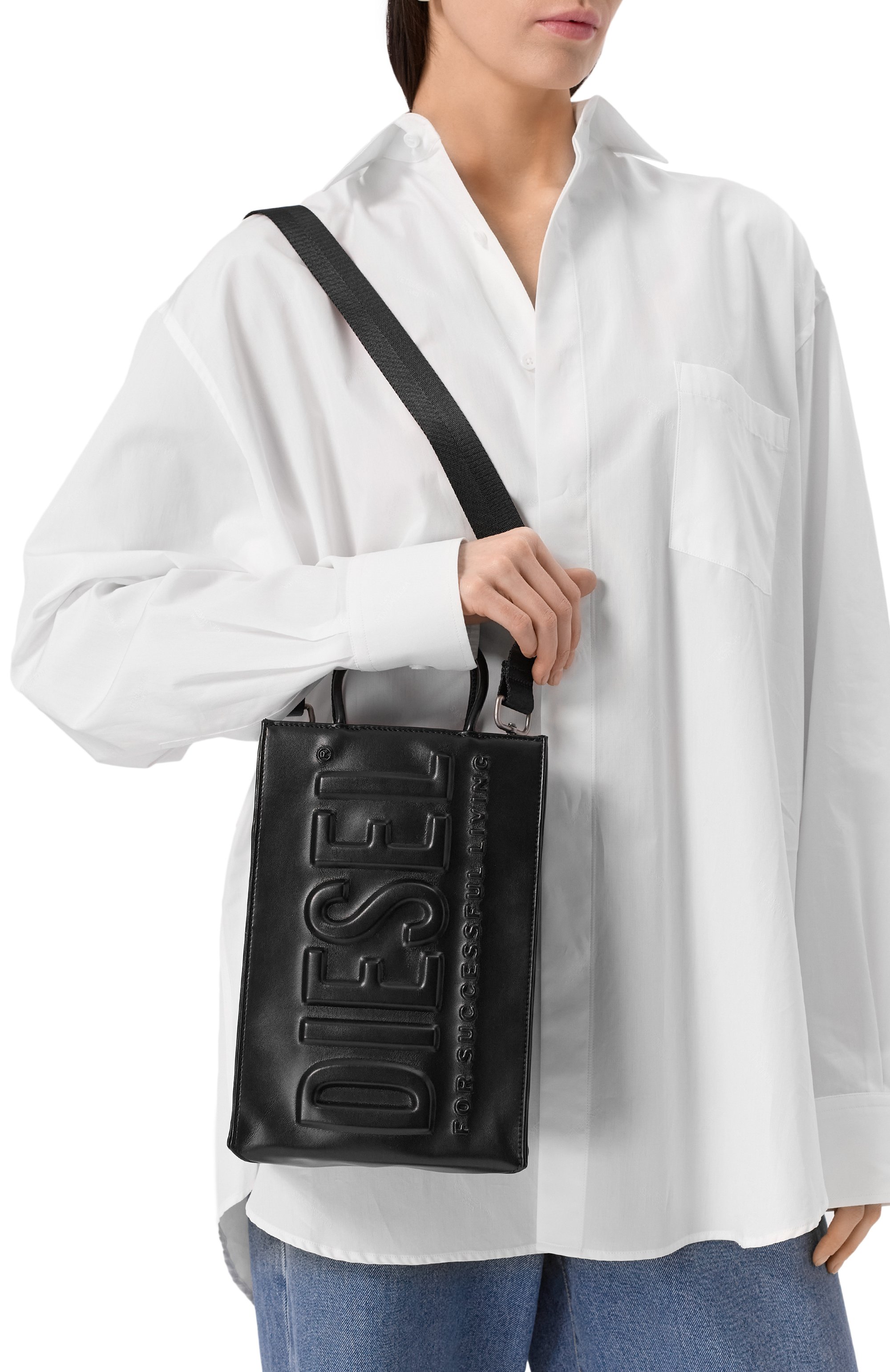 Сумка dsl 3d mini DIESEL черного цвета по цене 29950 руб., арт. X09928/P5184, фото 2 Сумка dsl 3d mini DIESEL, арт. X09928/P5184, фото 2