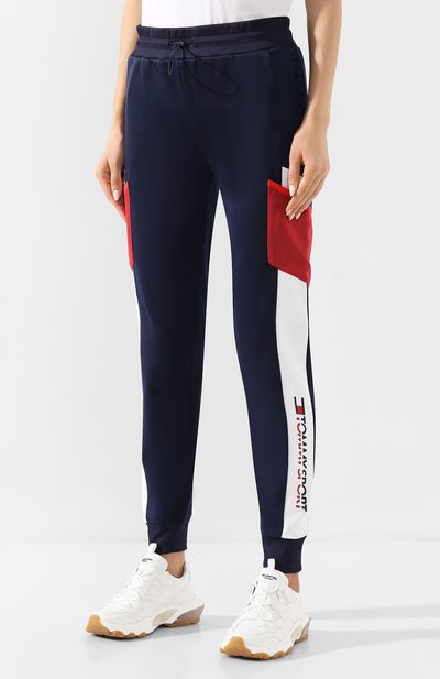 Джоггеры TOMMY SPORT синего цвета по цене 8490 руб., арт. S10S100253, фото 3 Джоггеры TOMMY SPORT, арт. S10S100253, фото 3