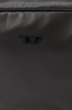 Мужская сумка rave DIESEL черного цвета, арт. X10242/P2809 | Фото 3 (Размер: small; Материал: Натуральная кожа; Ремень/цепочка: На ремешке)