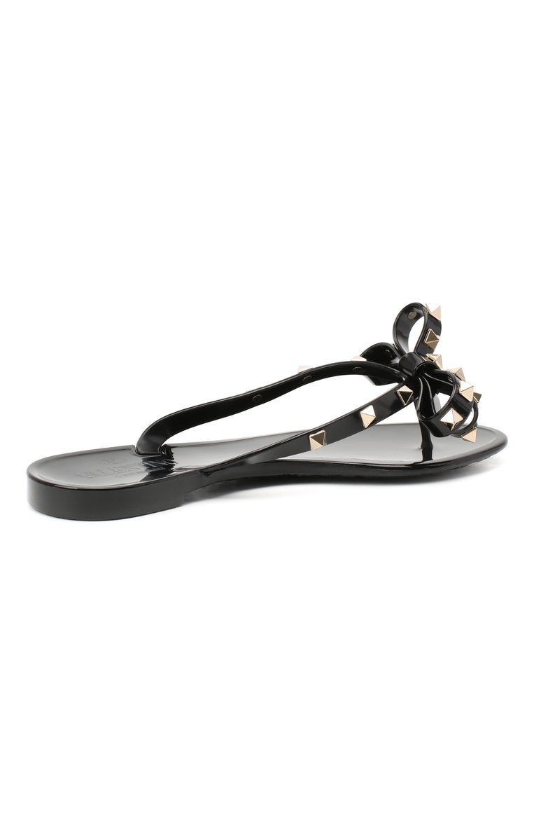 Женские шлепанцы rockstud VALENTINO черного цвета, арт. ZW2S0552/PVS | Фото 4 (Статус проверки: Проверена категория; Каблук высота: Низкий; Подошва: Плоская; Материал внешний: Резина; Материал внутренний: Текстиль; Региональные ограничения белый список (Axapta Mercury): RU; Ювелирные украшения: Назначено; ширина носка стельки: 8,8; толщина подошвы: 0,7)