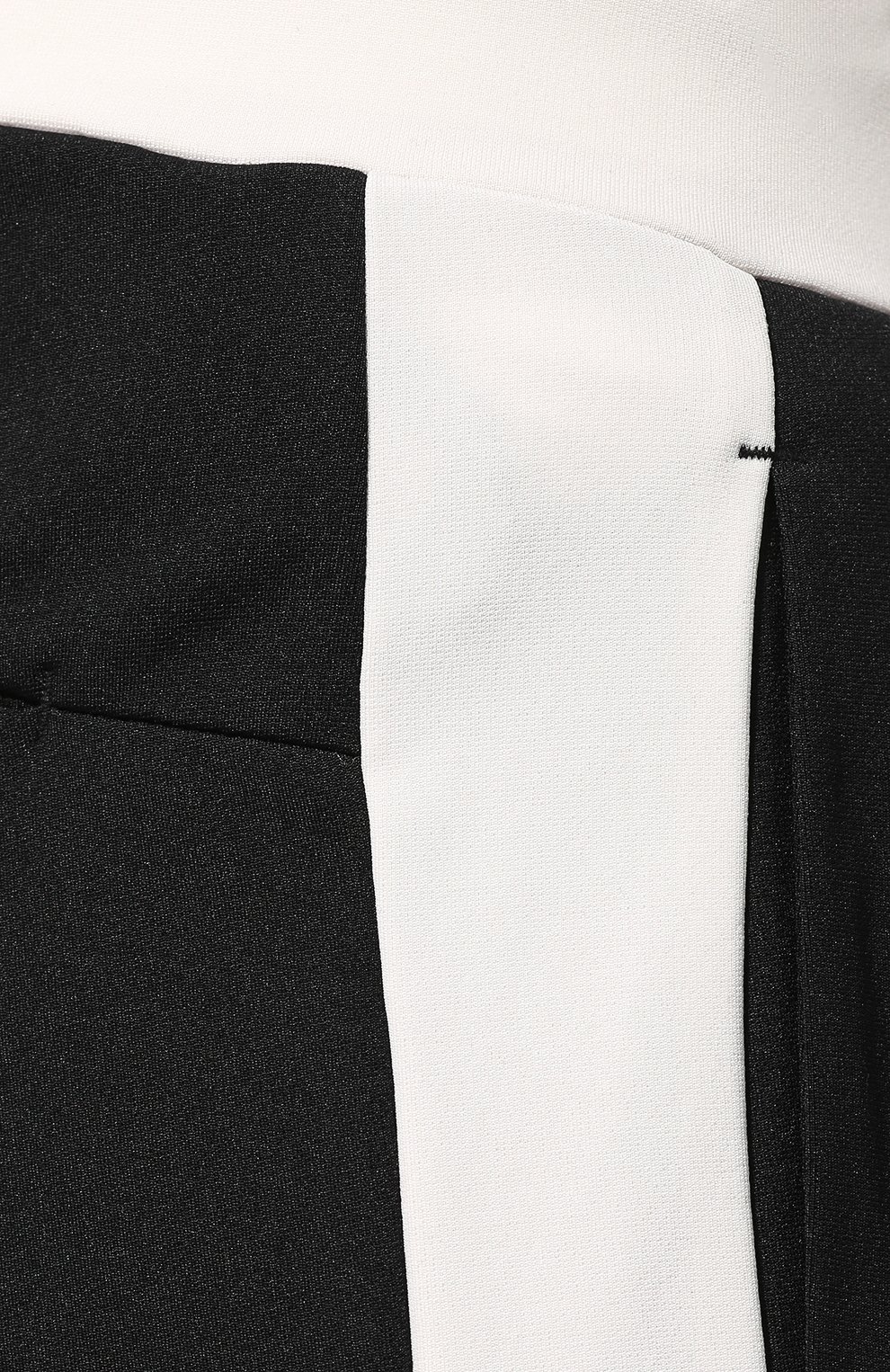 Брюки KAZUYUKI KUMAGAI черного цвета по цене 25450 руб., арт. KP91-069, фото 5 Брюки KAZUYUKI KUMAGAI, арт. KP91-069, фото 5