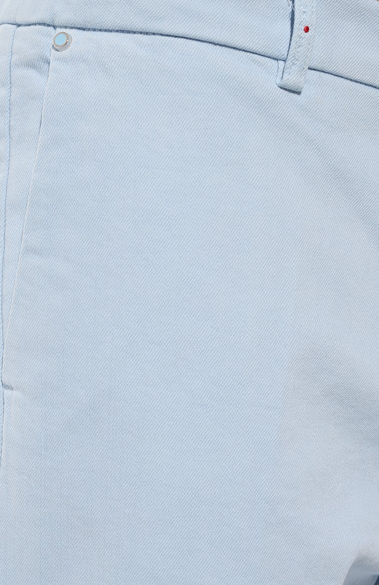 Мужские хлопковые брюки KITON светло-голубого цвета, арт. UFPPEK0602D | Фото 5 (Материал внешний: Хлопок; Длина (брюки, джинсы): Стандартные; Случай: Повседневный; Силуэт М (брюки): Чиносы; Стили: Кэжуэл; Автоматизация ТО: Проставлено; Автоматизация состава: Проставлено)