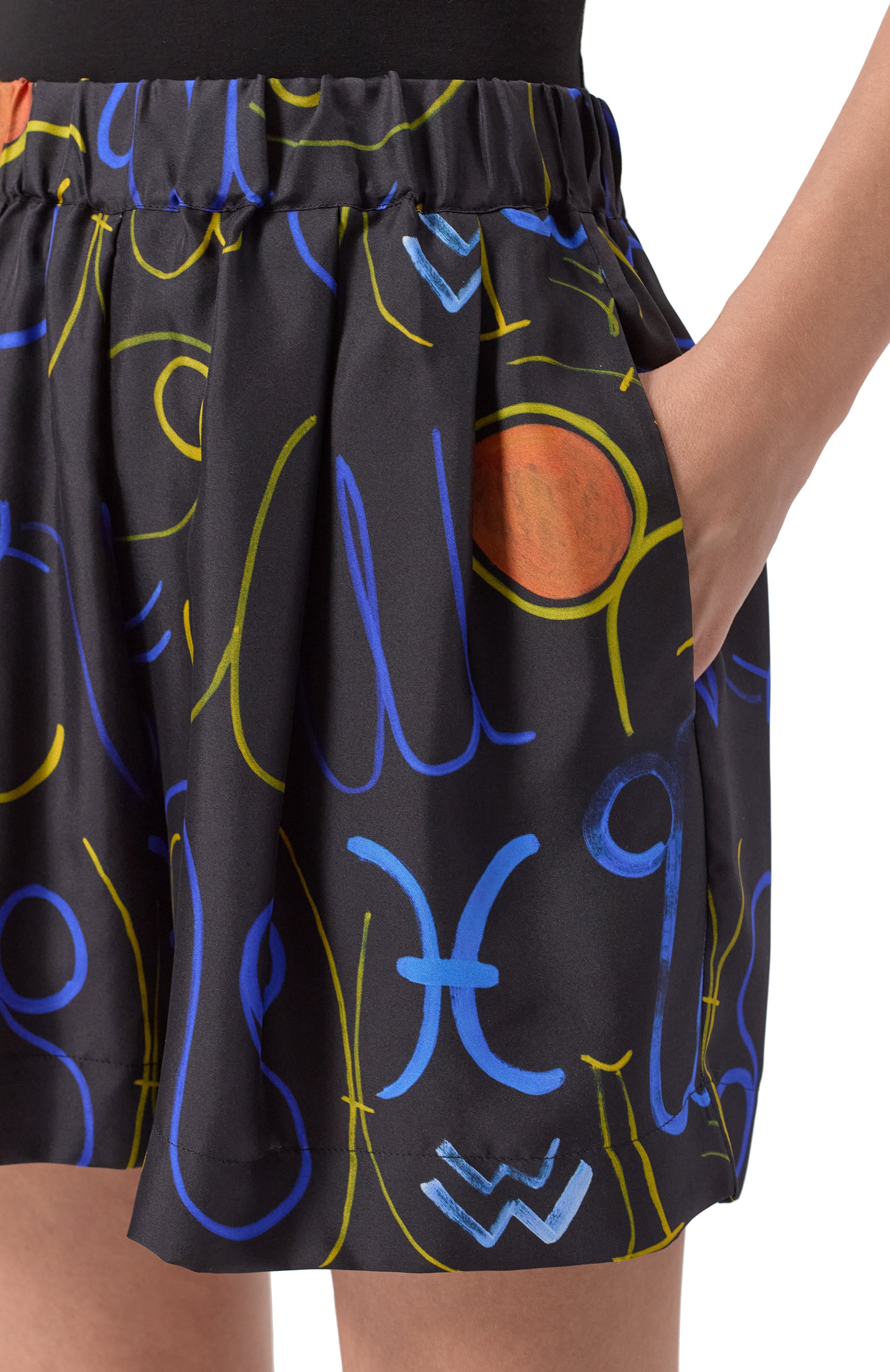 Шелковые шорты ASCENO черного цвета по цене 28550 руб., арт. RS25_B027F04, фото 5 Шелковые шорты ASCENO, арт. RS25_B027F04, фото 5