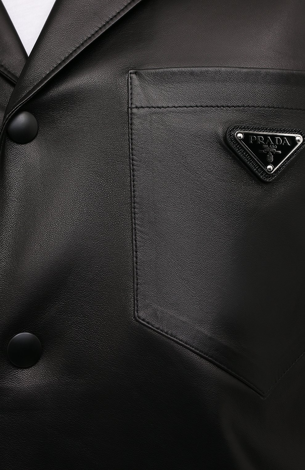 Кожаная рубашка PRADA черного цвета по цене 330000 руб., арт. UPC176-1WDV-F0002, фото 5 Кожаная рубашка PRADA, арт. UPC176-1WDV-F0002, фото 5