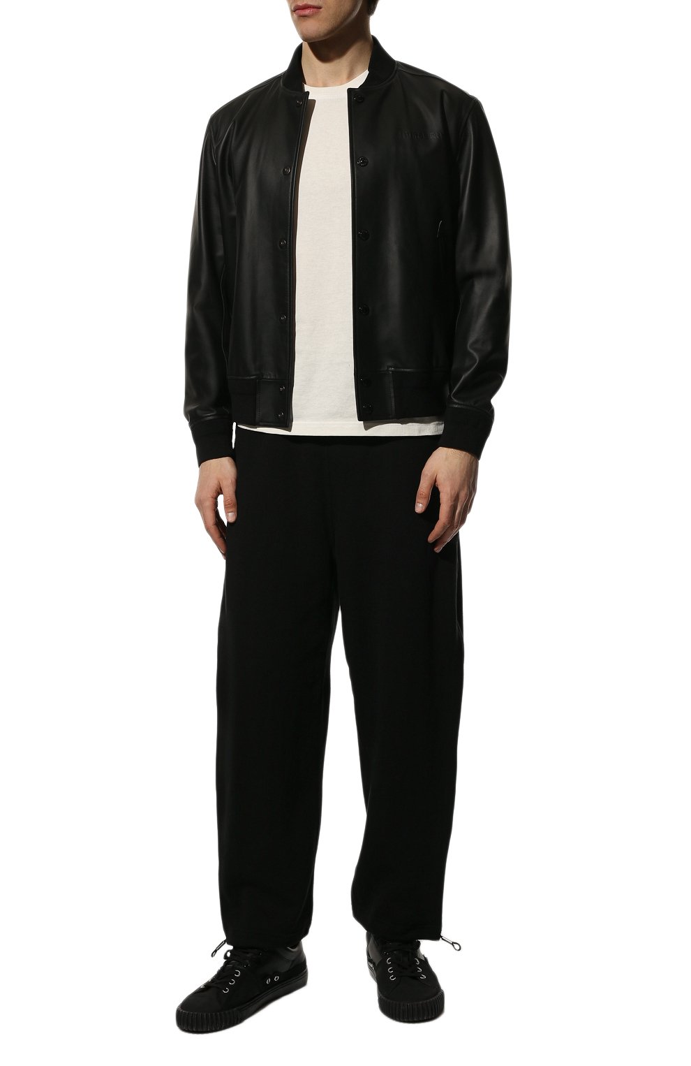 Хлопковые брюки KAZUYUKI KUMAGAI черного цвета по цене 49100 руб., арт. VP21-300, фото 2 Хлопковые брюки KAZUYUKI KUMAGAI, арт. VP21-300, фото 2