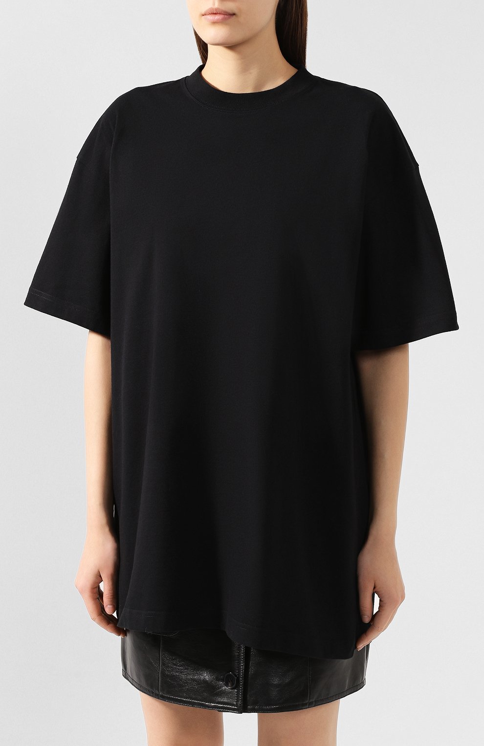 Хлопковая футболка VETEMENTS черного цвета по цене 18800 руб., арт. UAH20TR636/W, фото 3 Хлопковая футболка VETEMENTS, арт. UAH20TR636/W, фото 3