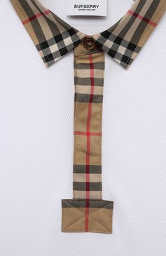 Детское хлопковое платье BURBERRY белого цвета, арт. 8053562A1464 | Фото 3 (Рукава: Короткие; Случай: Повседневный; Материал сплава: Проставлено; Материал внешний: Хлопок; Девочки Кросс-КТ: Платье-одежда; Драгоценные камни: Проставлено; Ростовка одежда: 10 - 11 лет | 140 - 146см, 12 лет | 152 см, 3 года | 98 см, 4 года | 104 см, 6 лет | 116 см, 8 лет | 128 см)