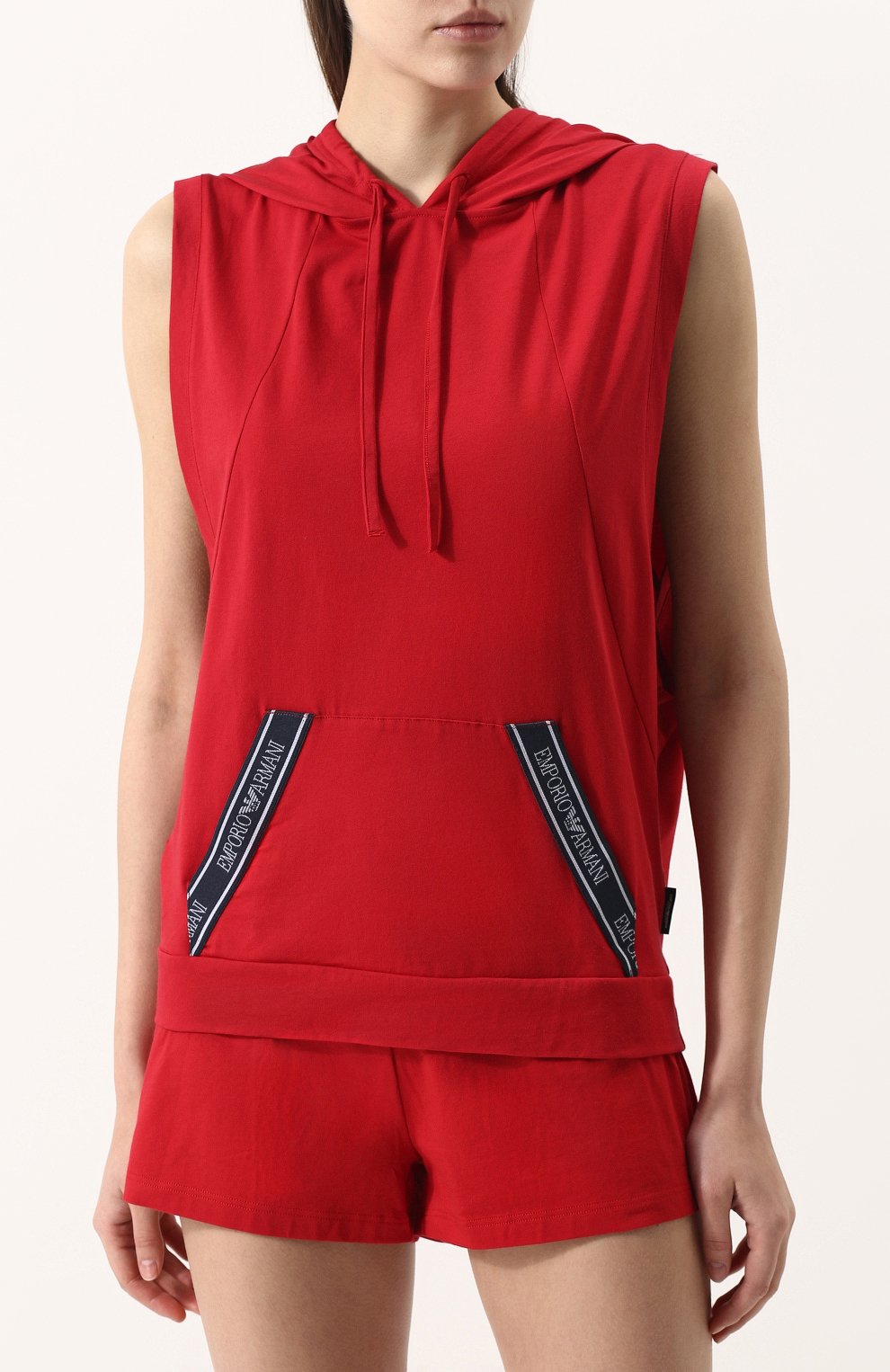Хлопковый топ с капюшоном EMPORIO ARMANI красного цвета по цене 8345 руб., арт. 163999/8P317, фото 3 Хлопковый топ с капюшоном EMPORIO ARMANI, арт. 163999/8P317, фото 3