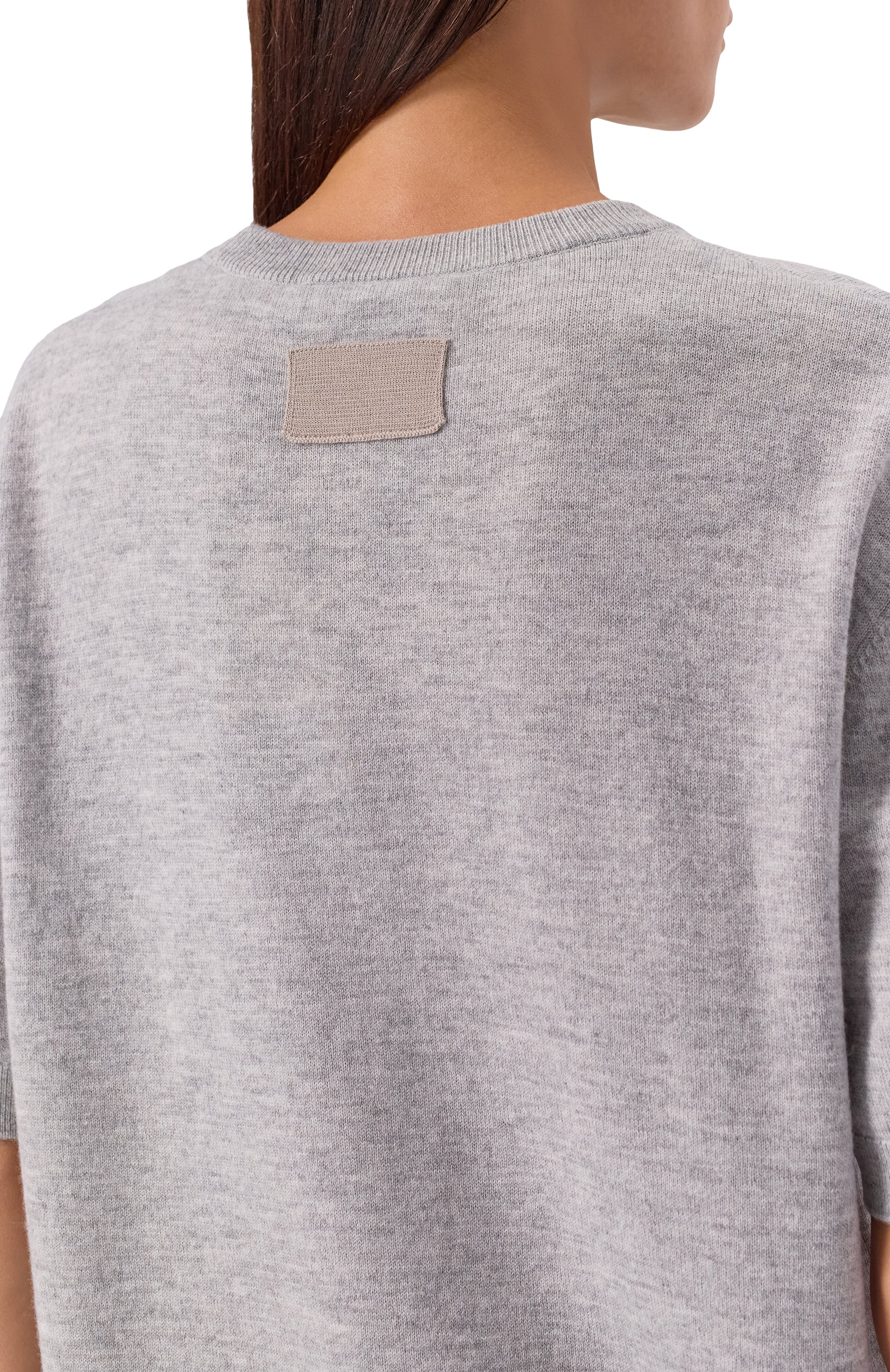 Шерстяной пуловер AYA MUSE серого цвета по цене 33950 руб., арт. AMFW2568, фото 5 Шерстяной пуловер AYA MUSE, арт. AMFW2568, фото 5