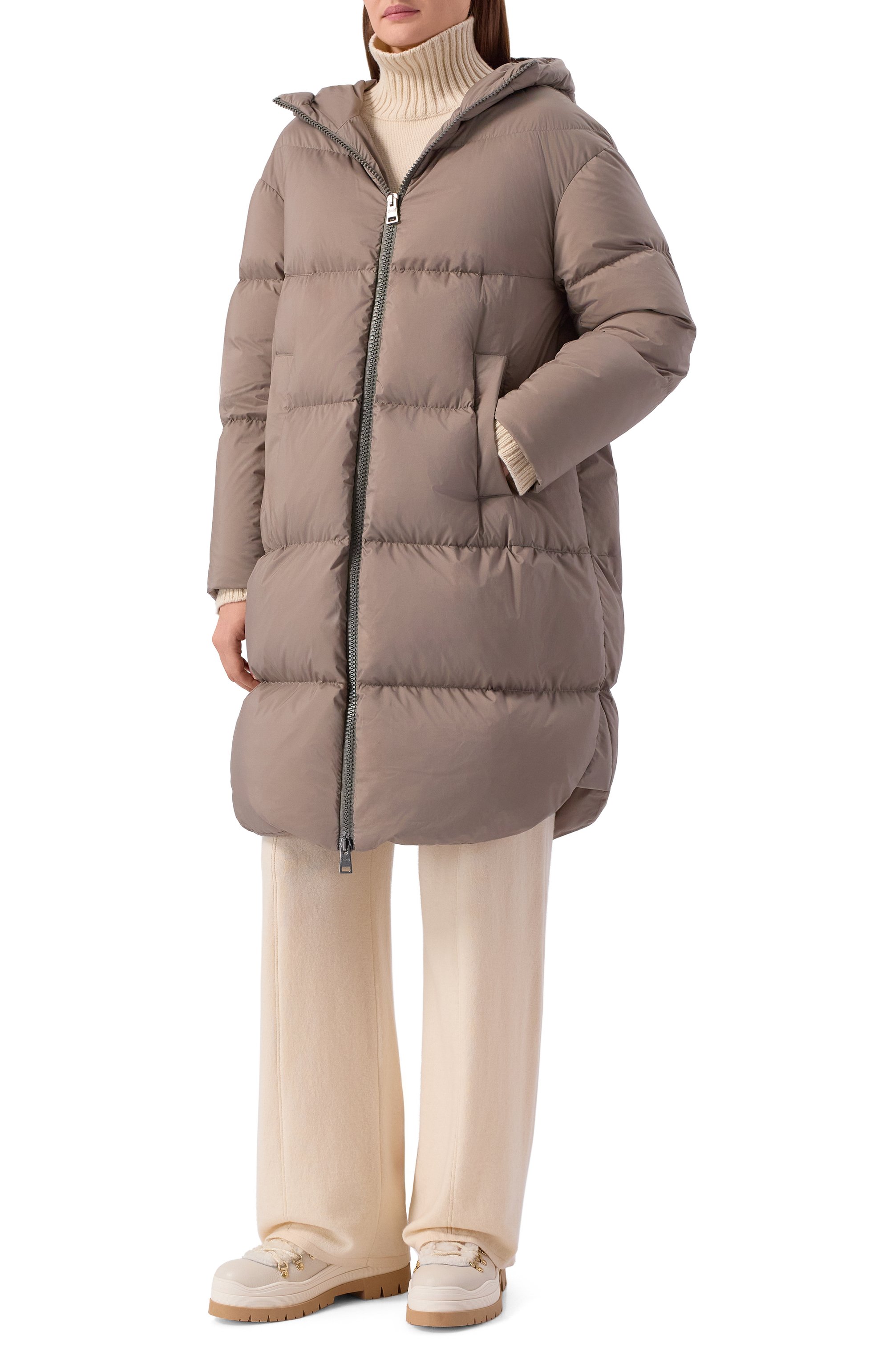 Пуховик HERNO бежевого цвета по цене 106000 руб., арт. PI002210D/19288, фото 2 Пуховик HERNO, арт. PI002210D/19288, фото 2