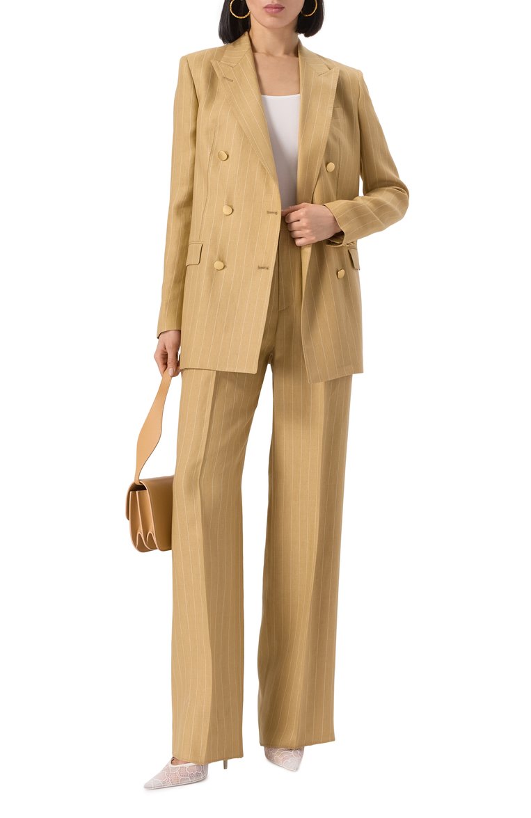Женский льняной жакет TAGLIATORE 0205 бежевого цвета, арт. J-JASMINE10B/340252 | Фото 2 (Рукава: Длинные; Материал внешний: Лен; Длина (для топов): Удлиненные; Стили: Кэжуэл; Кросс-КТ: костюм; 1-2-бортные: Двубортные; Женское Кросс-КТ: Жакет-одежда)