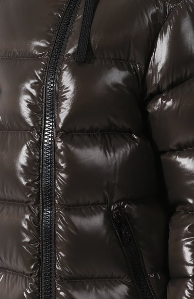 Стеганый пуховик с капюшоном MONCLER хаки цвета по цене 190000 руб., арт. D2-093-46909-05-68950, фото 5 Стеганый пуховик с капюшоном MONCLER, арт. D2-093-46909-05-68950, фото 5