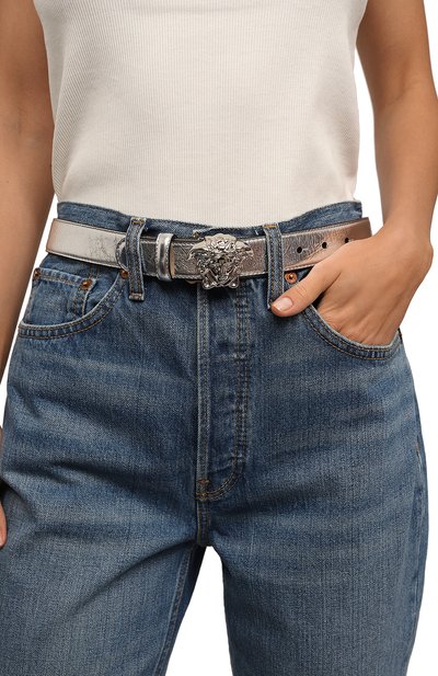 Кожаный ремень VERSACE серебряного цвета по цене 53350 руб., арт. DCDD442/1A08252, фото 2 Кожаный ремень VERSACE, арт. DCDD442/1A08252, фото 2