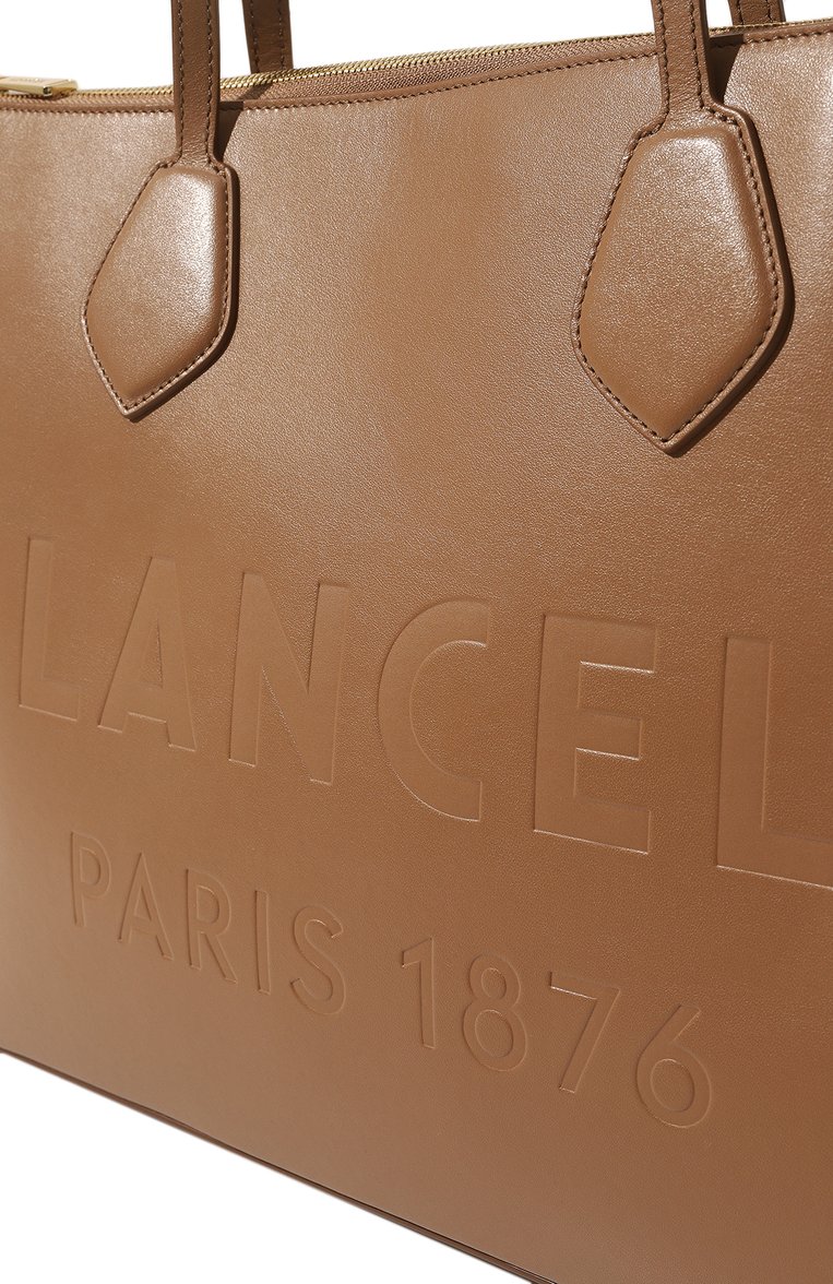 Женский сумка-тоут essential LANCEL светло-коричневого цвета, арт. A12135 | Фото 3 (Сумки-технические: Сумки-шопперы; Материал: Натуральная кожа; Материал сплава: Проставлено; Драгоценные камни: Проставлено)