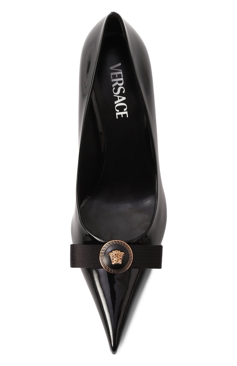 Женские лакированные туфли gianni ribbon 85 VERSACE черного цвета, арт. 1013083/1A08983 | Фото 6 (Драгоценные камни: Проставлено; Материал внешний: Натуральная кожа; Каблук высота: Высокий; Материал сплава: Проставлено; Материал внутренний: Натуральная кожа; Подошва: Плоская; Каблук тип: Шпилька)