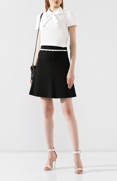 Хлопковый топ REDVALENTINO белого цвета по цене 23950 руб., арт. SR3AA0U7/0ES, фото 2 Хлопковый топ REDVALENTINO, арт. SR3AA0U7/0ES, фото 2