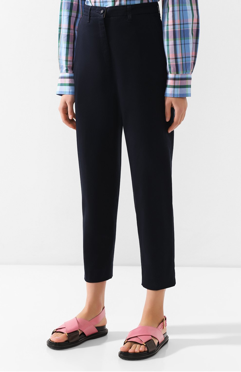 Хлопковые брюки TWO WOMEN IN THE WORLD темно-синего цвета по цене 15500 руб., арт. LAUREN/UWZLN, фото 3 Хлопковые брюки TWO WOMEN IN THE WORLD, арт. LAUREN/UWZLN, фото 3