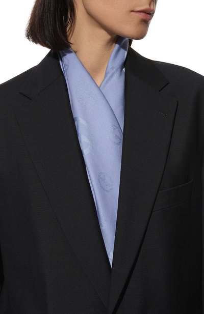 Платок из шерсти и шелка GIORGIO ARMANI голубого цвета по цене 79950 руб., арт. 795306/3R110, фото 2 Платок из шерсти и шелка GIORGIO ARMANI, арт. 795306/3R110, фото 2