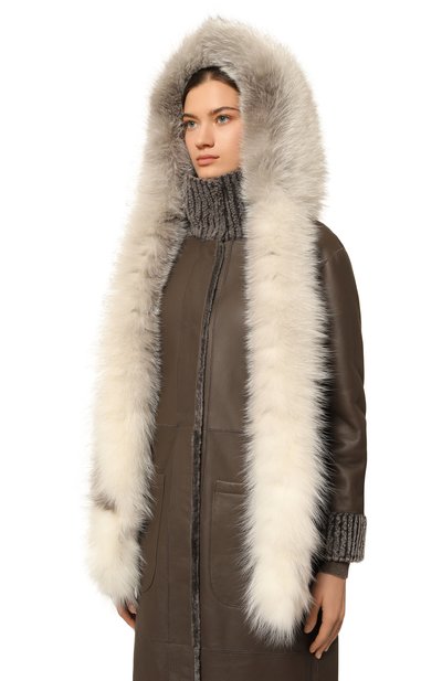 Капюшон из меха лисы FURLAND бежевого цвета по цене 184800 руб., арт. 0240909010097600000, фото 2 Капюшон из меха лисы FURLAND, арт. 0240909010097600000, фото 2