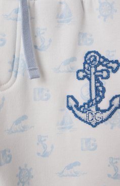Детские хлопковые джоггеры DOLCE & GABBANA голубого цвета, арт. L1JPIB/HS7P4 | Фото 3 (Нос: Не проставлено; Материал сплава: Проставлено; Кросс-КТ НВ: Джоггеры; Материал внешний: Хлопок; Ростовка одежда: 3 мес | 62 см, 9 мес | 74 см, 12 мес | 80 см, 18 мес | 86 см, 24 мес | 92 см, 6 мес | 68 см)