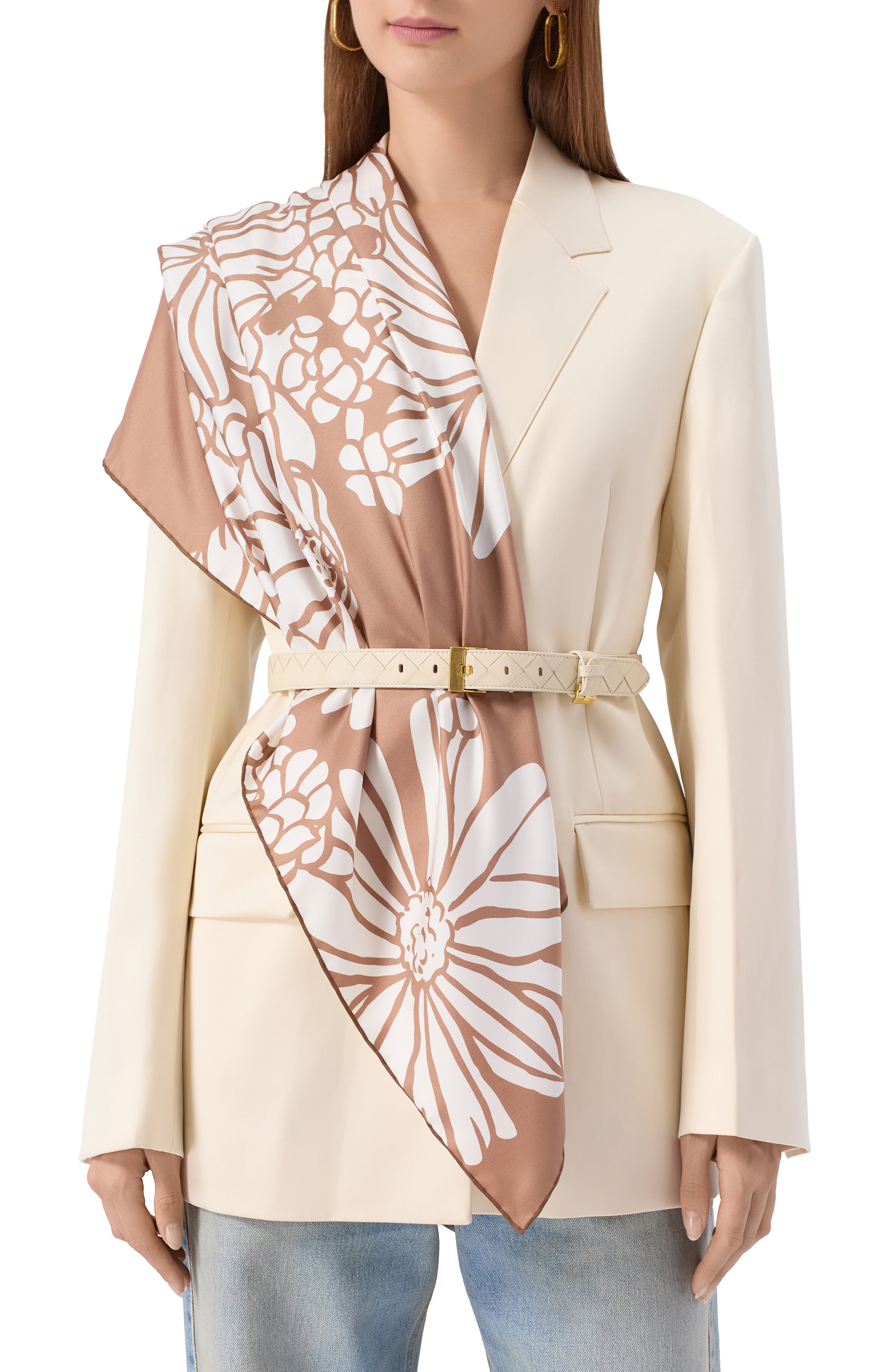 Шелковый платок ELIE SAAB темно-бежевого цвета по цене 49350 руб., арт. SE9090ST751, фото 2 Шелковый платок ELIE SAAB, арт. SE9090ST751, фото 2